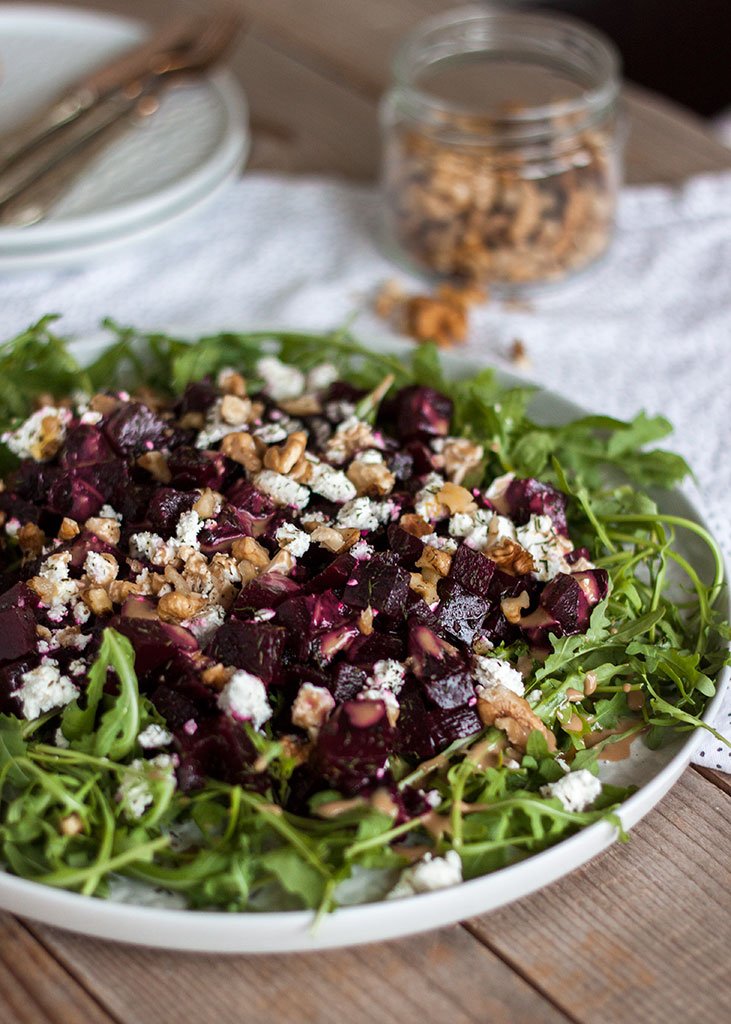 Salata-od-rukole,-cikle,-feta-sira-i-oraha